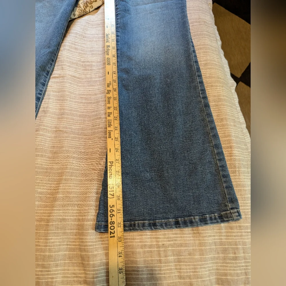 Style & Co flare jeans 18 nwt - Picture 3 of 11